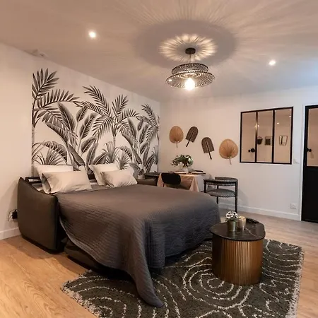 Apartment Rez De Chausse Dans Rue Pavee 4 Pers Nation